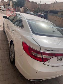 هيونداي أزيرا